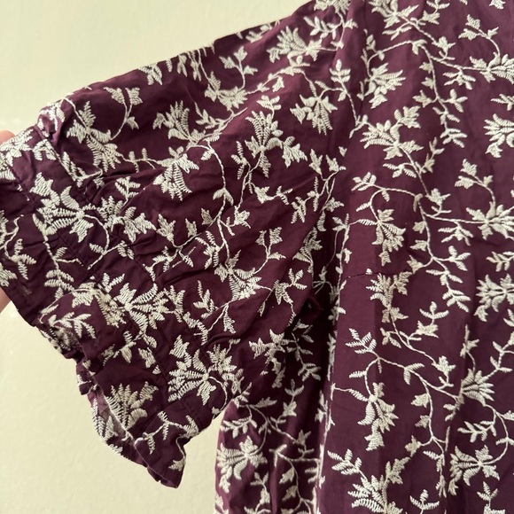 Ann Taylor Embroidered Ruffled Blouse Short Sleeve Size PXL - Picture 5 of 12